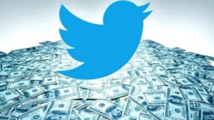 A cartoon picture of the twitter bird chirping over a pile of money